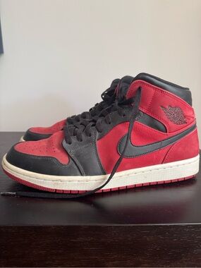 Nike Air Jordan 1 Mid Reverse Banned Gym Red/Black Leather